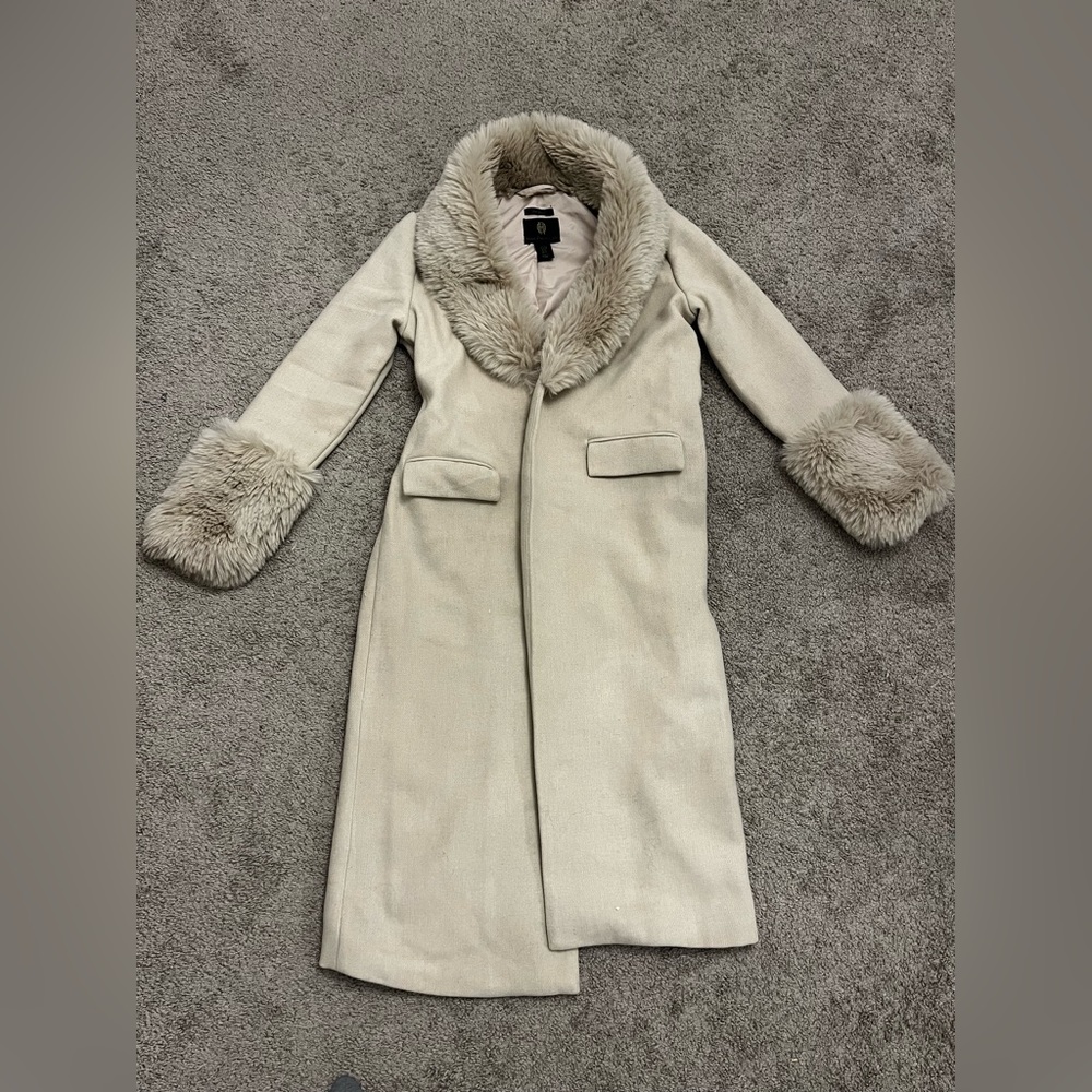 House of Harlow 1960 coat